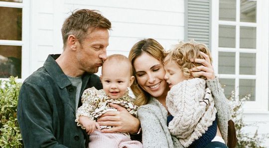 📸 | Jenson Button trouwt na 4 jaar eindelijk met Playboy-model Brittny Ward