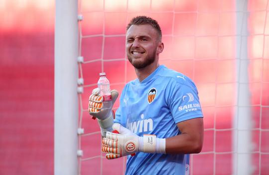 Jasper Cillessen lacht weer bij Valencia dankzij trainer José Bordalás