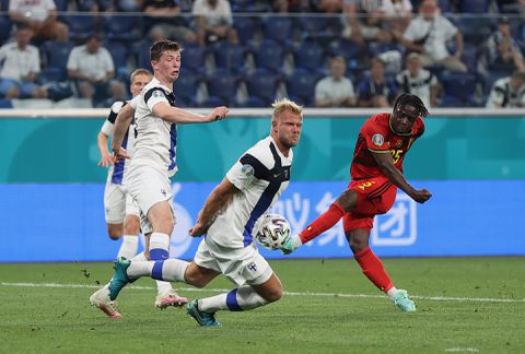 Dit is de stand van zaken in Groep B na 45 minuten: Denemarken blijft hopen