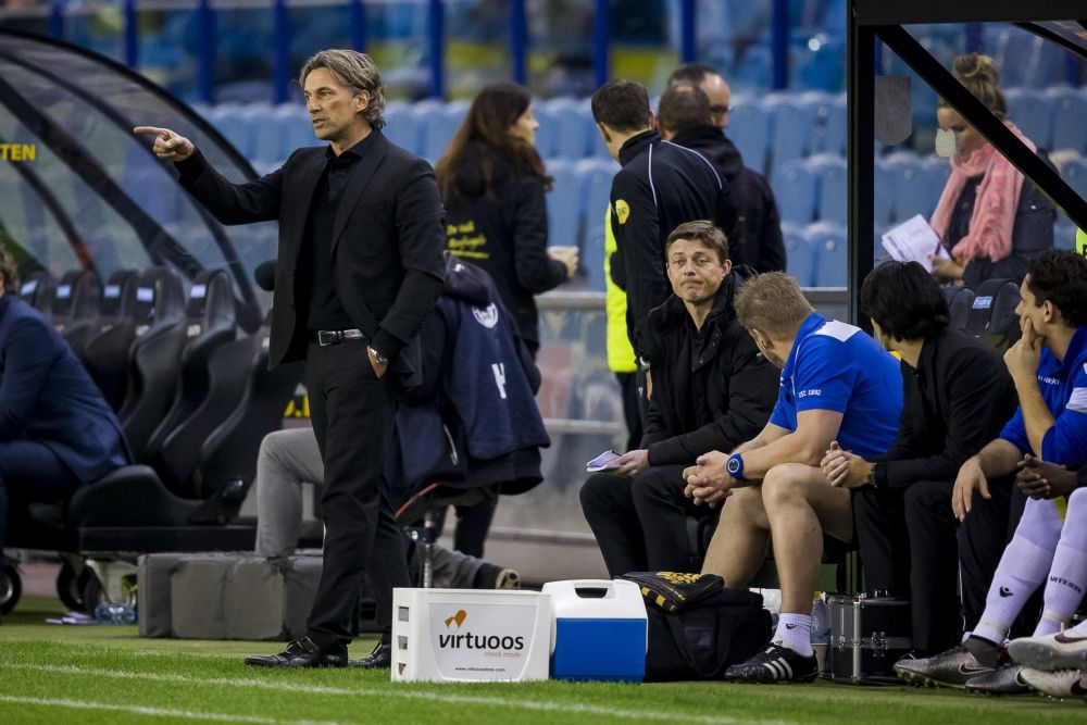 Vitesse-coach Rob Maas: ‘Misschien is het een idee álle spelers aan te moedigen’