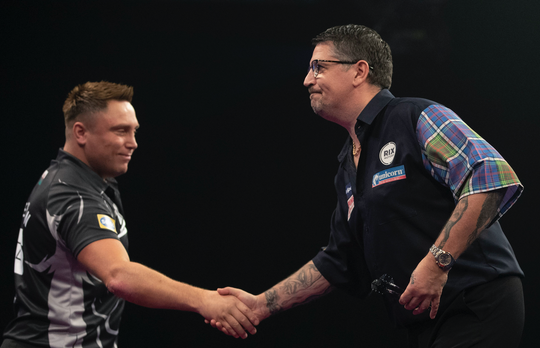 Dit is het programma van de finaledag van het WK darts