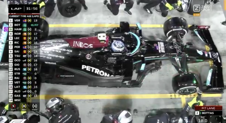 🎥 | Ongelofelijke pruts pitstop voor Valtteri Bottas