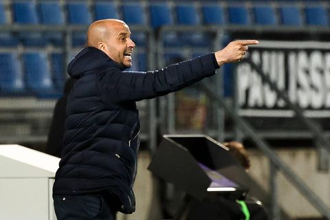 AZ-trainer Jansen ziet kansen tegen Ajax: 'Ze hebben veel wedstrijden gespeeld de laatste tijd'