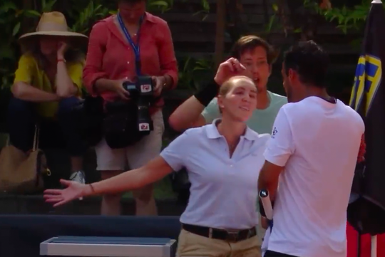 🎥 | Terugkijken! Tennissers Fognini en Bedene in verhitte discussie na het matchpoint