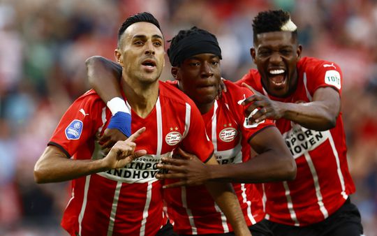 PSV speelt stuntelend Galatasaray helemaal ondersteboven