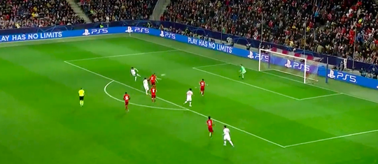 🎥 | Verrassing! Chukwubuike Adamu schiet Salzburg op voorsprong tegen Bayern