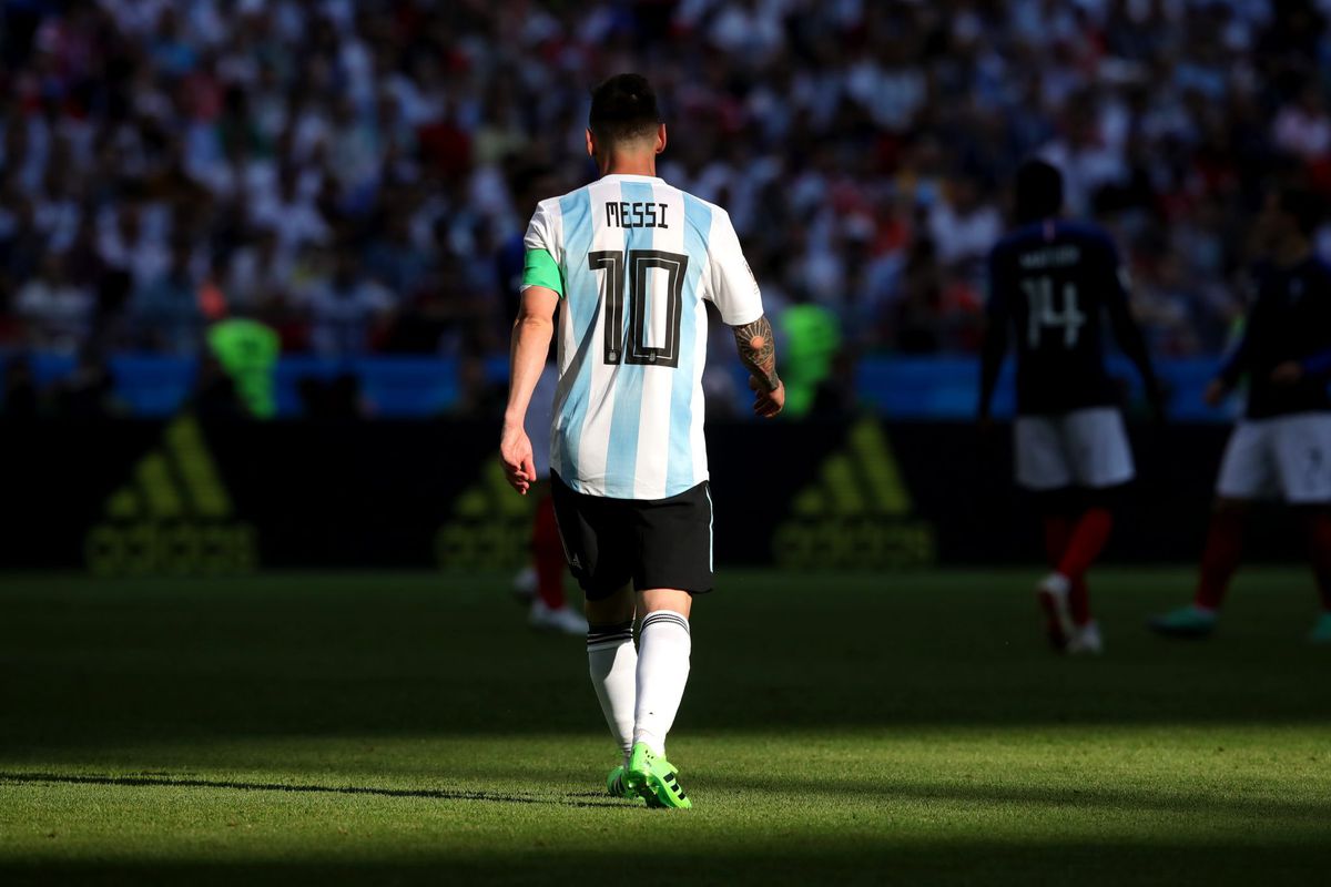 Messi voor het eerst sinds teleurstellende WK weer bij selectie Argentinië