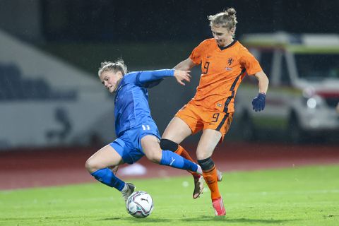 Mark Parsons gunt Vivianne Miedema rust: spits ontbreekt tegen Wit-Rusland
