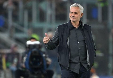 Mourinho pest rivaal Lazio met deelname aan 'loserscompetitie': 'Zij zijn de favoriet'