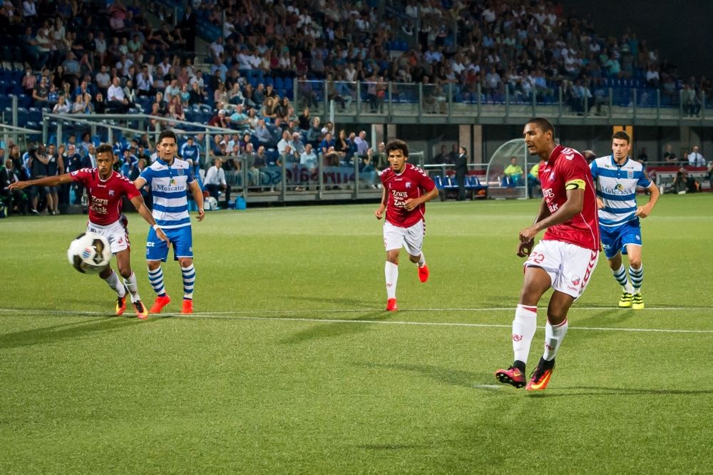 PEC Zwolle geeft overwinning tegen Utrecht in slotfase uit handen