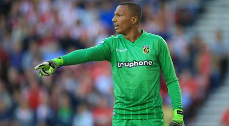 Keeper Eloy Room keert terug bij Vitesse