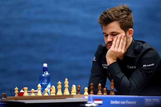 Record! Schaker Magnus Carlsen is 111 partijen op rij ongeslagen