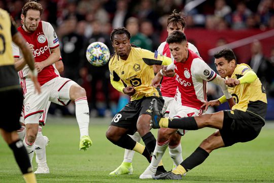Franse media keken stiekem likkebaardend naar Ajax