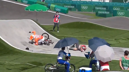 🎥 | BMX'er Kimmann rijdt official omver die opeens oversteekt