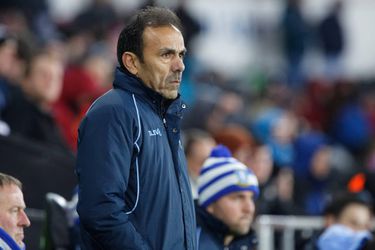 Sheffield Wednesday zet trainer Jos Luhukay op straat