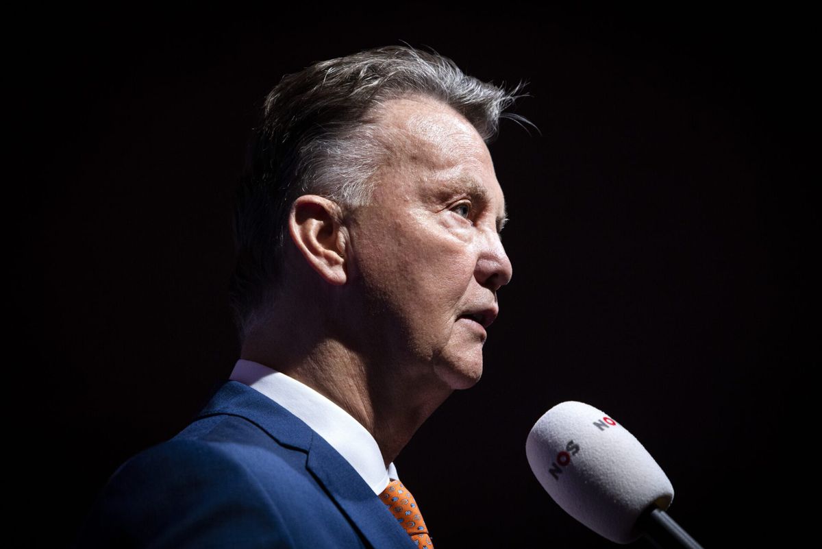 🤭 | Louis van Gaal beschuldigt WK van matchfixing: ‘Messi moest wereldkampioen worden’