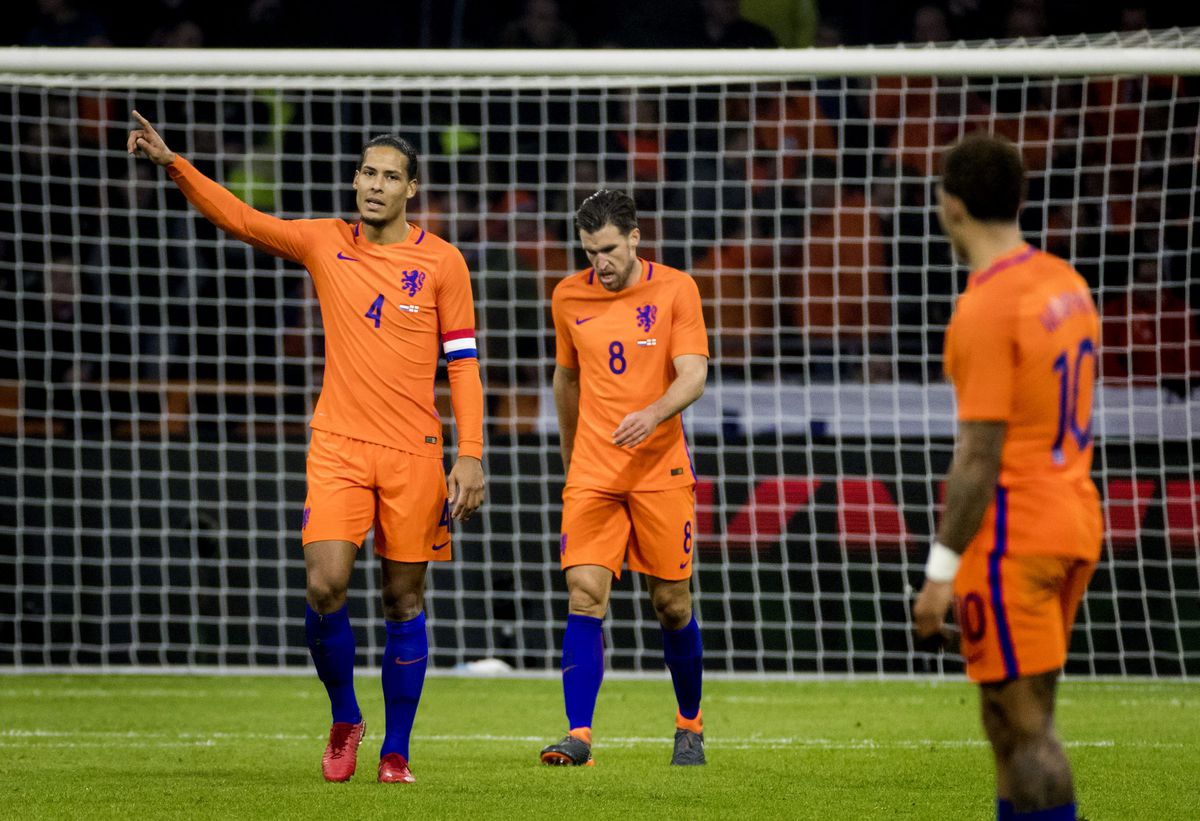 Teleurstellend debuut voor Koeman: matig Oranje verliest van Engeland