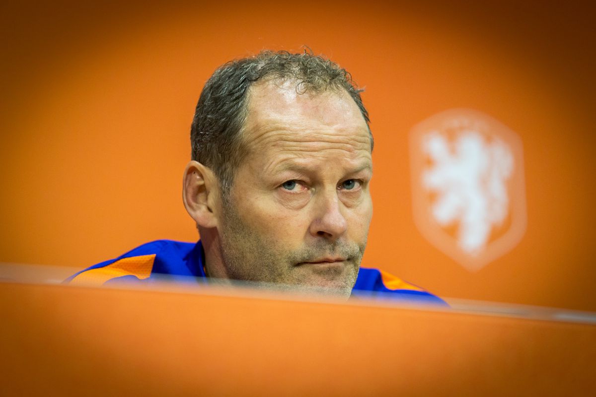 Danny Blind doet maar wat en kan daar eigenlijk niks aan doen