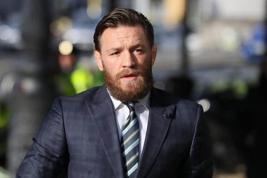 UFC-vechter Conor McGregor weer opgepakt: verdacht van seksuele intimidatie op Frans eiland