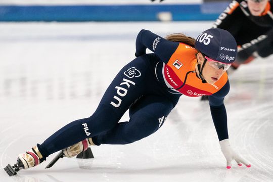 🎥 | Suzanne Schulting wint 2e 1.500 meter bij wereldbeker shorttrack in Dresden