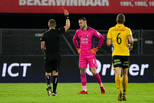 Feyenoord is Justin Bijlow niet lang kwijt na rode kaart tegen Elfsborg