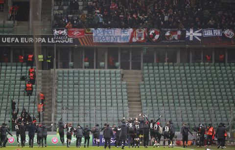 Spelers van Poolse topclub aangevallen in bus door eigen fans