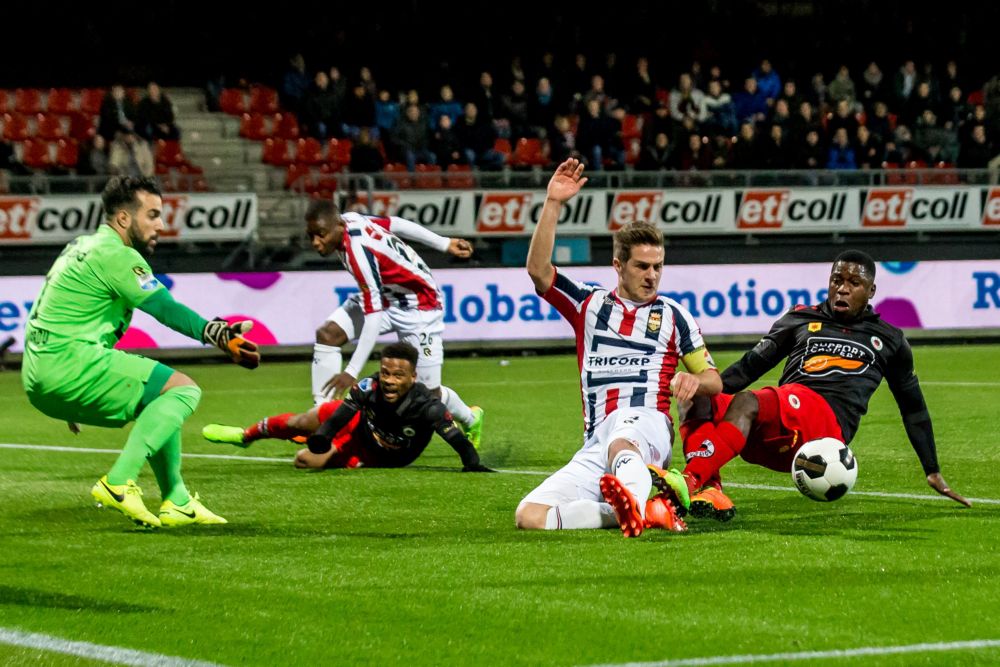 Willem II wint door 2 goals in een minuut op bezoek bij Excelsior