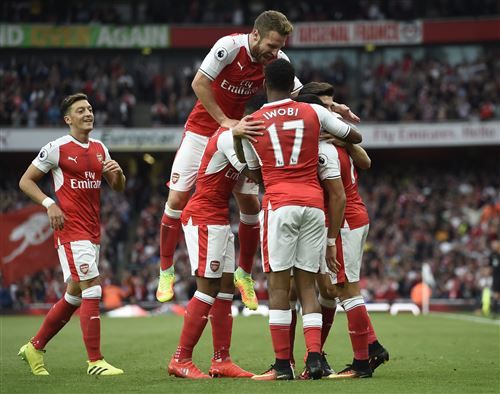 Contractverlenging Sánchez en Özil ligt helemaal stil bij Arsenal