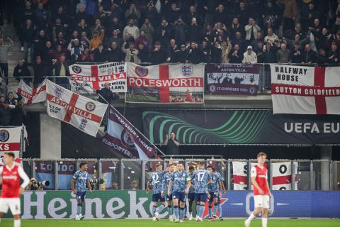 Aston Villa blijkt maatje te groot voor AZ: check hier de nieuwe stand in de groep