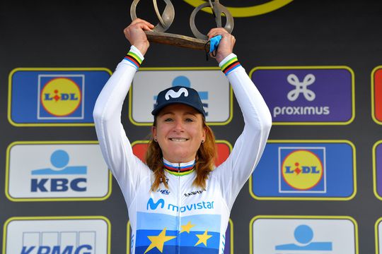 Winnares Van Vleuten ontsnapte aan diskwalificatie in de Ronde: 'Ik heb mij vergist'