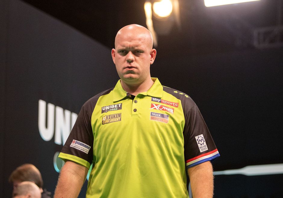 🎥| Michael van Gerwen vliegt al in 1e ronde EK darts eruit