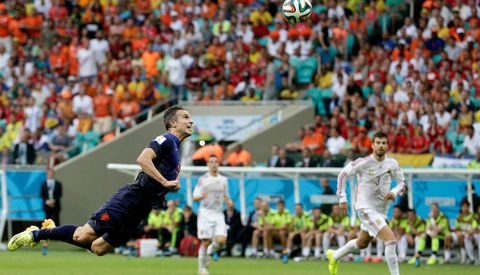 🎥 | 8 jaar geleden scoorde Robin van Persie deze wereldgoal op het WK