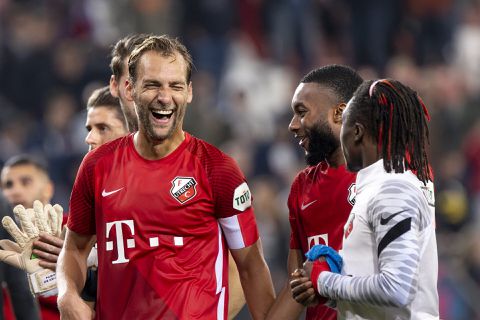 Bookmakers vinden dat FC Utrecht en Heerenveen meer kans hebben tegen Ajax dan Besiktas