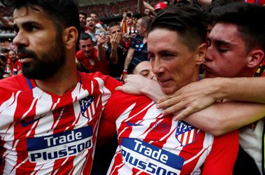 Video: Fernando Torres neemt met 2 goals afscheid van zijn Atletico Madrid