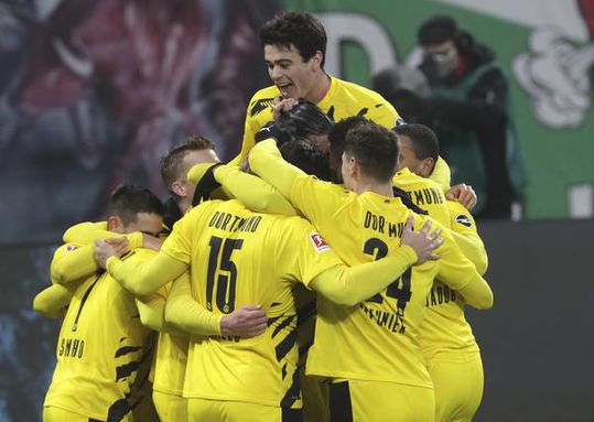 🎥 | Dortmund helpt Bayern met overwinning op Leipzig, Haaland op dreef