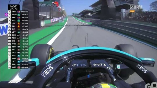 🎥 | Tactische strijd tussen Max en Lewis: Mercedes probeert Red Bull te verrassen met pitstop