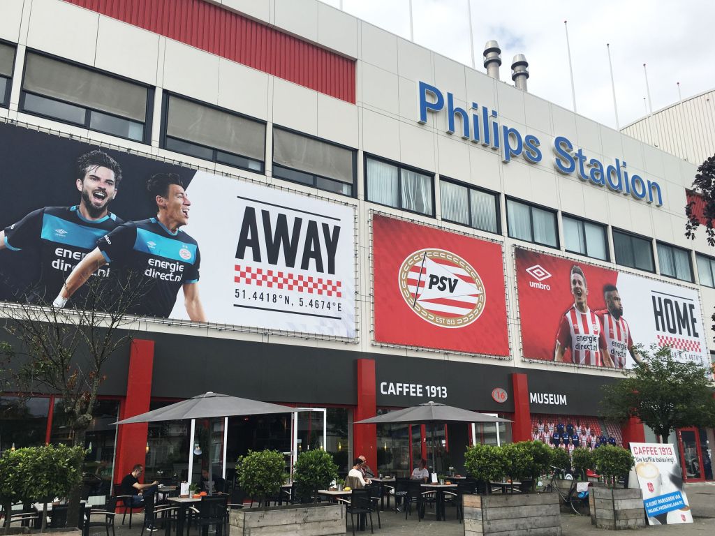 PSV hoopt snel rugsponsor te strikken