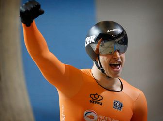 Lavreysen wint net als op het EK opnieuw op de keirin en verslaat nipt Dmitriev