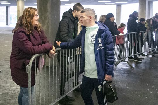 Arne Slot zet Cyriel Dessers tegen Groningen weer op de bank, dit is de volledige Feyenoord-opstelling