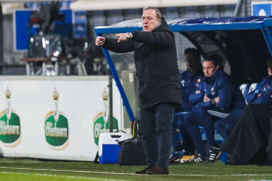 Dick Advocaat WOEST op arbitrage na bekerdrama: 'Vind het echt belachelijk'