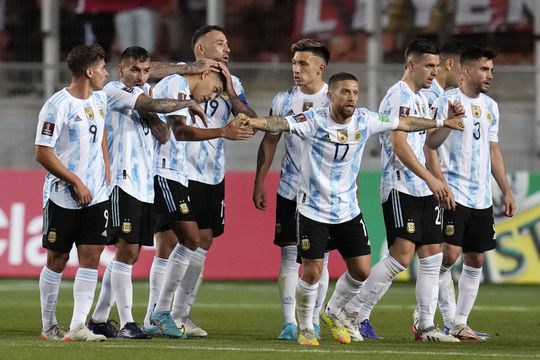 Met WK-ticket op zak en Tagliafico en Martínez in de basis blijft Argentinië ook winnen