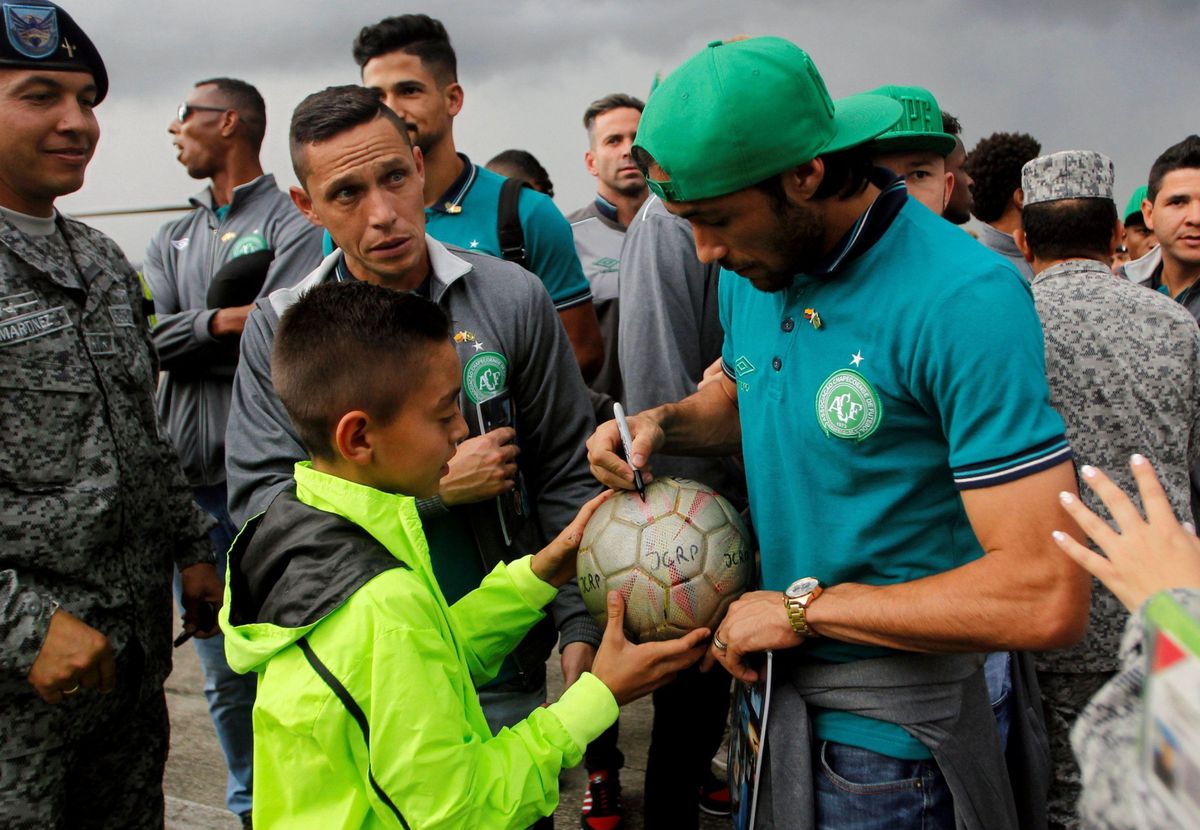 Warm welkom voor Chapecoense in Medellin (video)