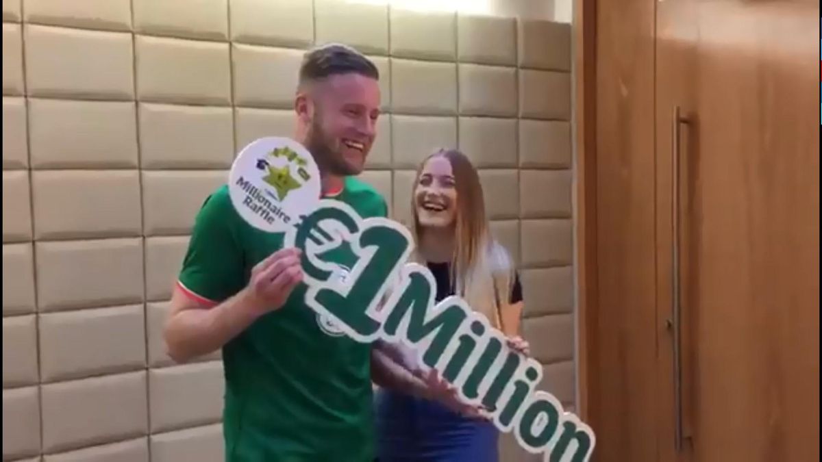 Ierse profvoetballer wint 1 miljoen euro met oudejaarsloterij