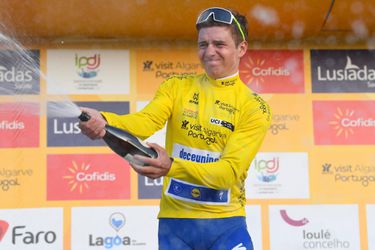 Wielertalent Evenepoel maakt 'trieste' keuze tussen Giro en Luik-Bastenaken-Luik