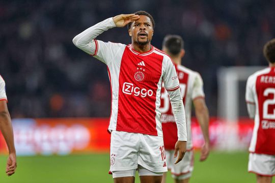 🎥 | Chuba Akpom voelde zich alleen in Amsterdam: 'Afgelopen week is dat gevoel totaal veranderd'