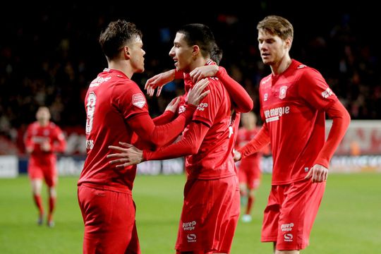 Kampioenspot van FC Twente bij Jong Ajax gaat vrijdag NIET door