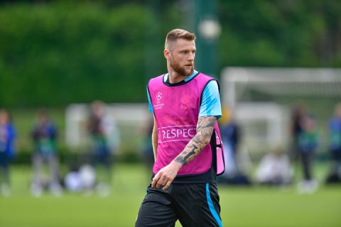 PSG presenteert Milan Skriniar: verdediger komt transfervrij naar Parijs