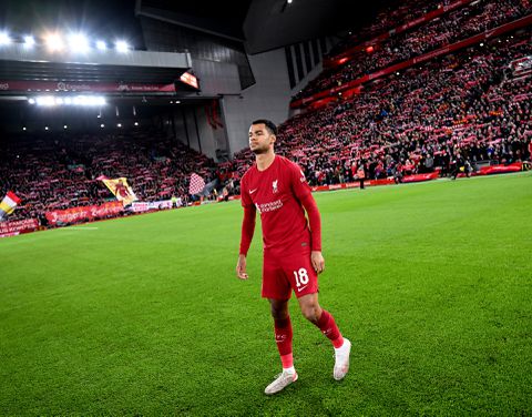 Gakpo beoordeelt zichzelf en kijkt terug op Liverpool-debuut: 'Dat voelde zó lekker'