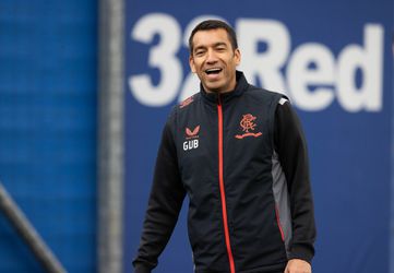 🎶​ Rangers-fans en Gio gaan keihard op Snollebollekes: 'De goaltune op Ibrox Park'