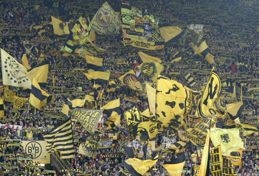 Dortmund breidt stadion uit met 6 (!!!) extra plaatsen 🔨